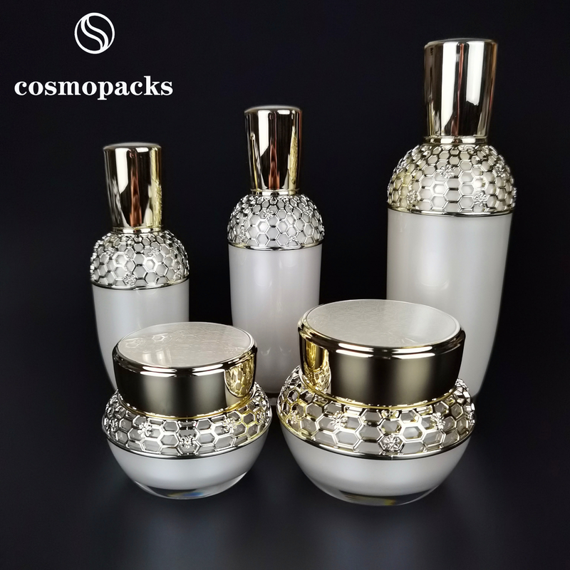 30ml 50ml Luxury Plastic Lotion Bottles Cosmetic Acrylic Spray Bottle With Gold Caps